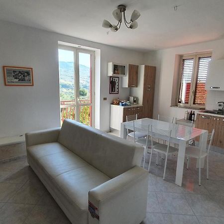 Ferienwohnung Nonno Atti Castel San Lorenzo Exterior foto